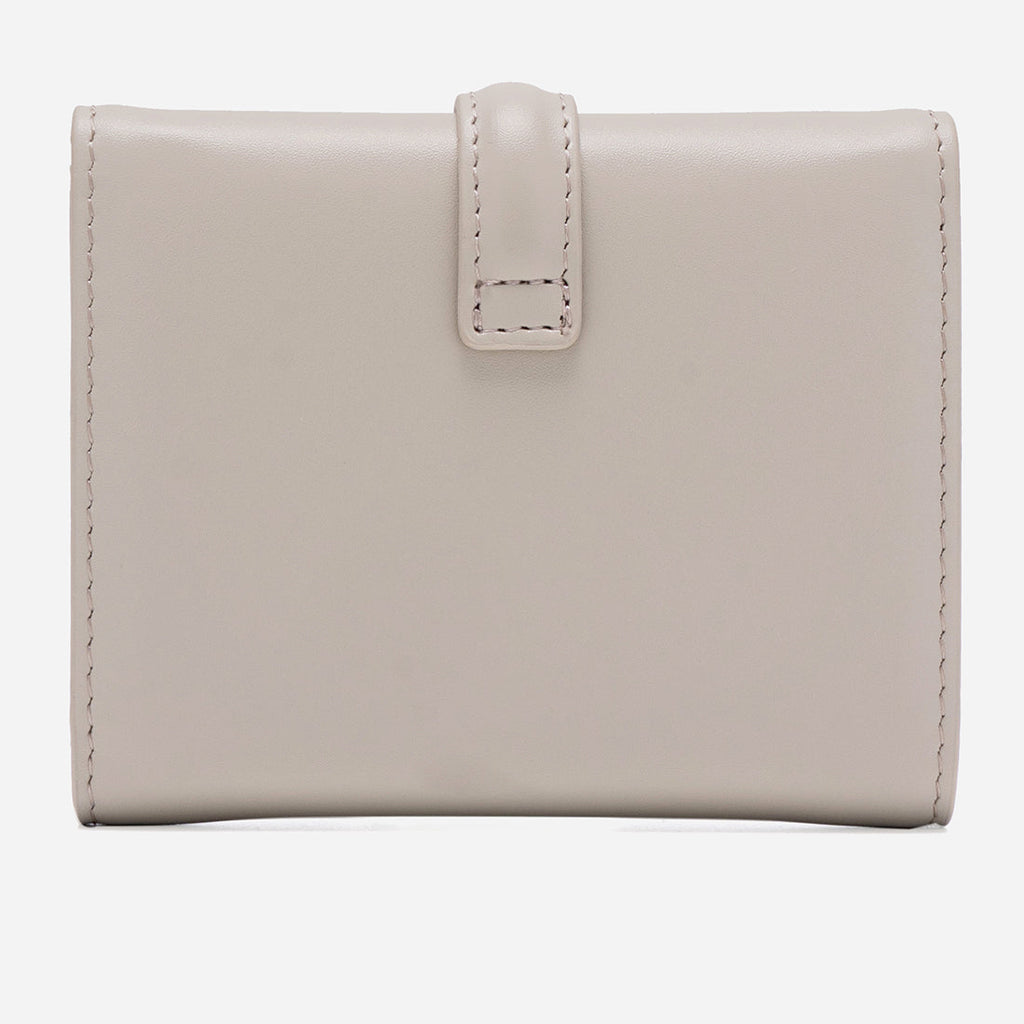 Latte Beige-text